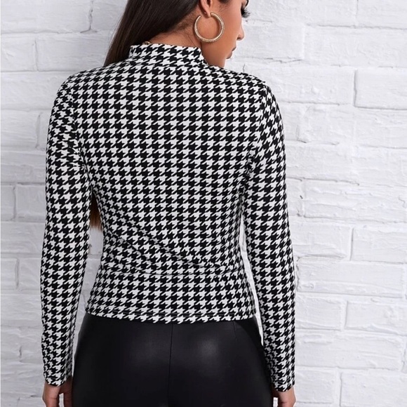 SHEIN Unity Mock Neck Houndstooth Top in Black/White - Picture 5 of 6